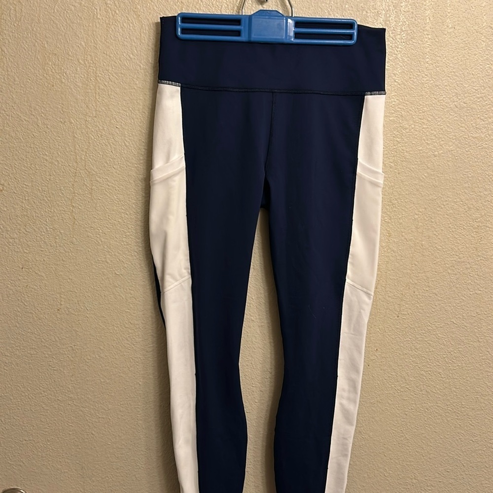 12. Fabletics Powerhold Women Blue White Full Length Pockets Leggings Medium